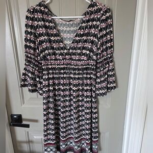 Max Edition Womans Small Geometric Bell Sleeve Dress Nwot